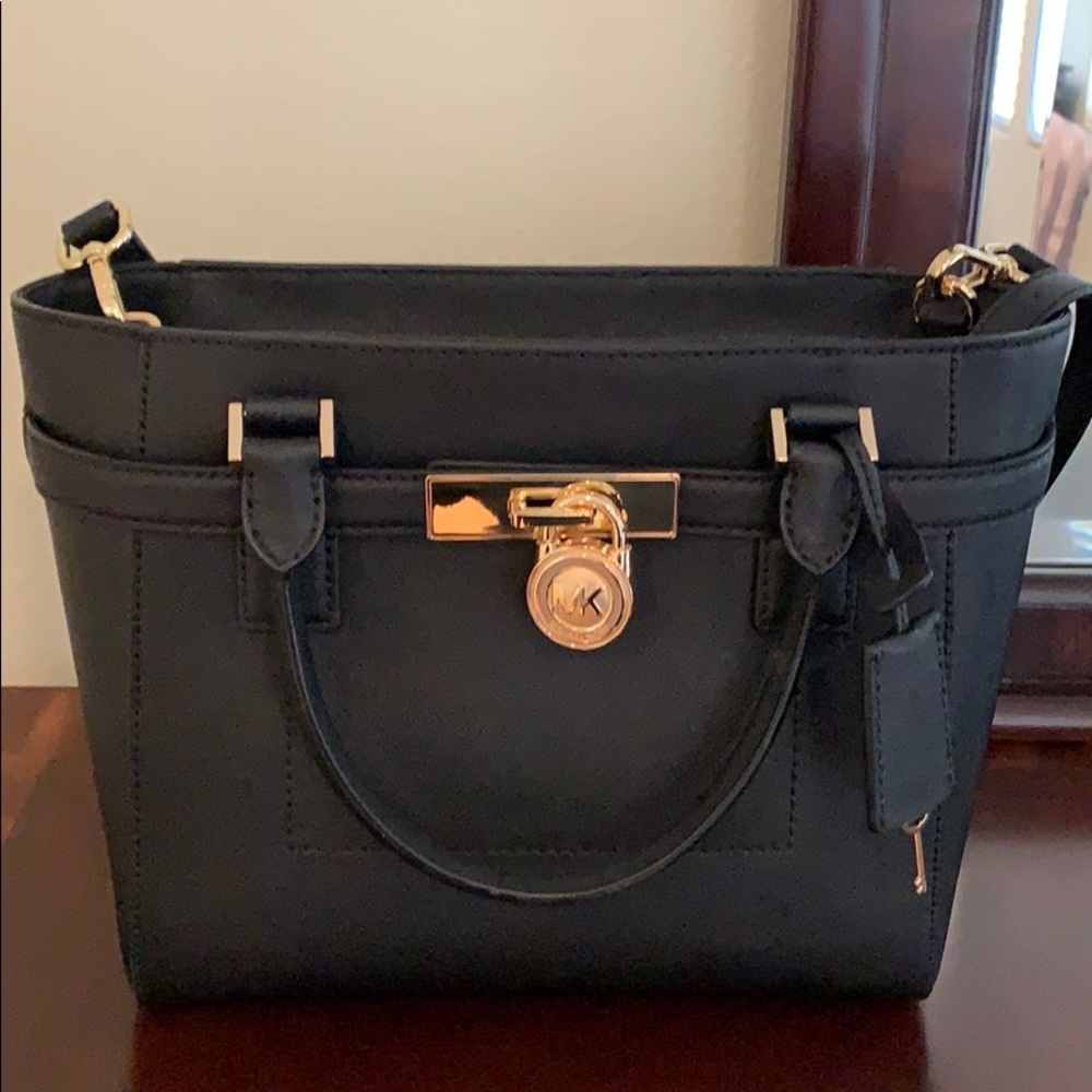 Black & Gold Like New Michael Kors Hamilton Bag